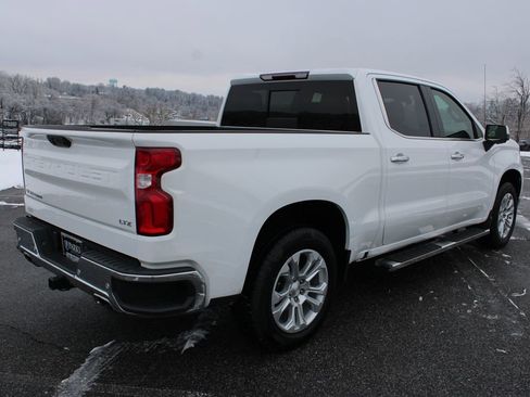 Used 2022 Chevrolet Silverado 1500 LTZ image 9