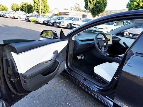 Used 2024 Tesla Model 3 Performance image 42