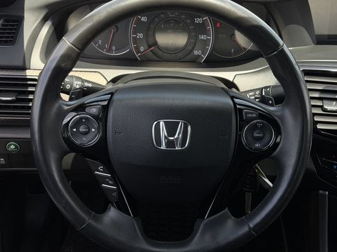 Used 2017 Honda Accord Sport image 13