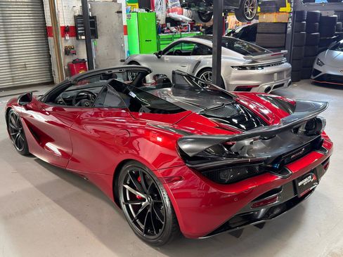 Used 2022 McLaren 720S Spider RWD image 11