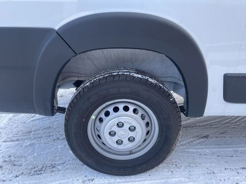 New 2025 RAM ProMaster 2500 w/ Premium Convenience Group image 21