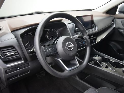 Used 2023 Nissan Rogue SV AWD/4WD image 15
