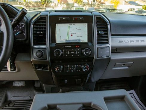 Used 2022 Ford F350 XLT w/ Black Appearance Package image 14