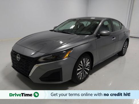 Used 2023 Nissan Altima 2.5 SV image 1