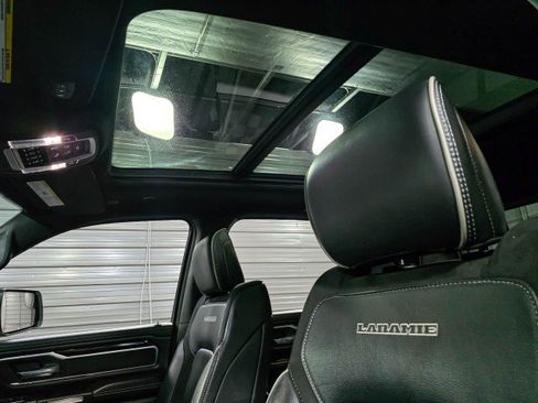 Used 2021 RAM 1500 Laramie image 17