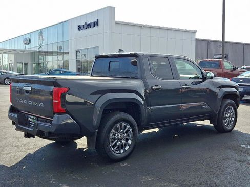 Used 2024 Toyota Tacoma Limited image 4