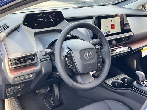 New 2026 Toyota Prius Plug-In Hybrid FWD image 12