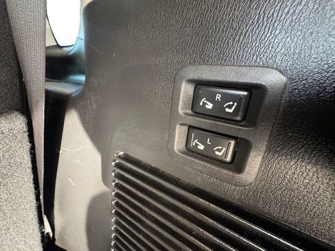 Used 2017 Nissan Armada SV w/ Driver Package image 19