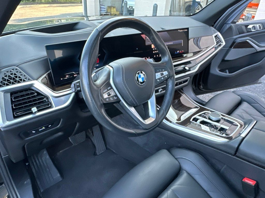 Used 2026 BMW X5 xDrive40i AWD/4WD image 44