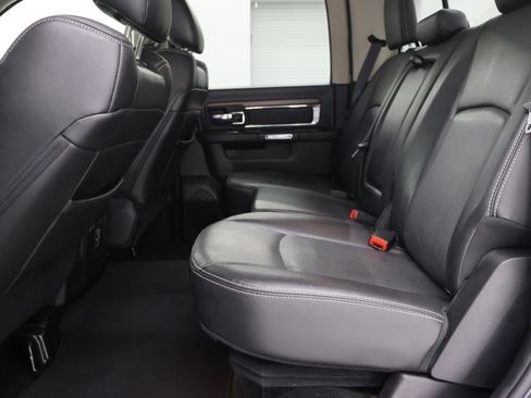 Used 2016 RAM 1500 Laramie w/ Convenience Group AWD/4WD image 33