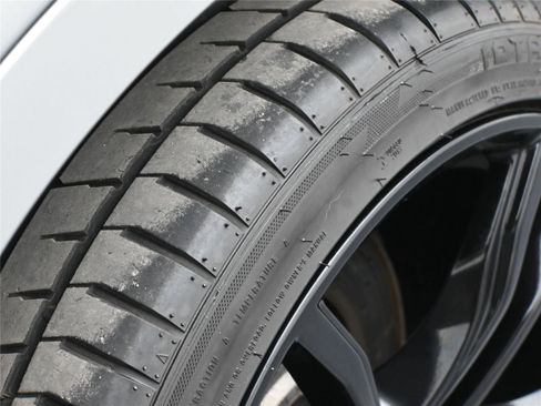 Used 2016 BMW X6 M image 13