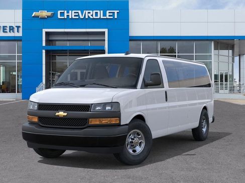 Used 2026 Chevrolet Express 3500 LS RWD image 6