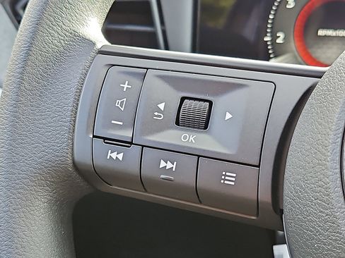 New 2026 Nissan Kicks SV w/ SV Premium Package image 17