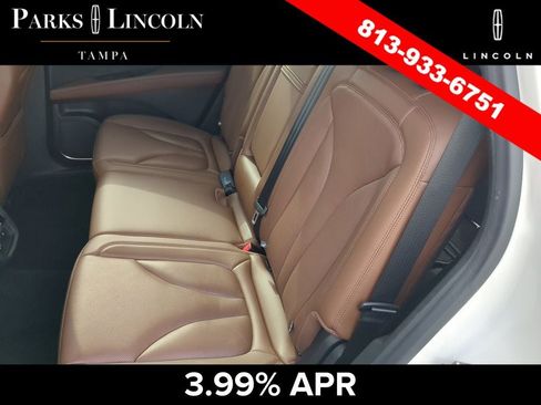 Certified 2022 Lincoln Nautilus Reserve w/ Luxury Package FWD image 15