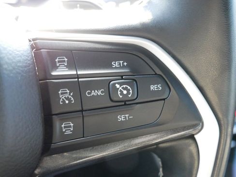 Used 2021 Jeep Grand Cherokee L Altitude image 23