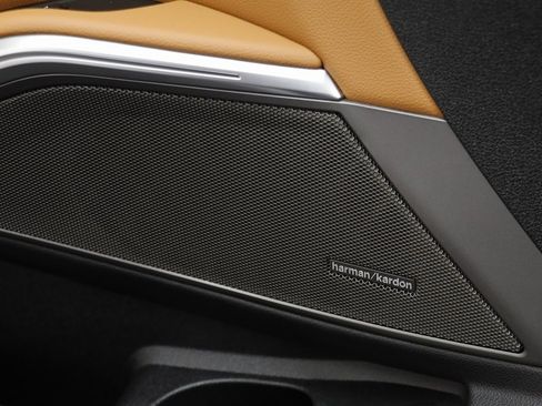 Certified 2024 BMW 330i xDrive Sedan w/ Premium Package image 7