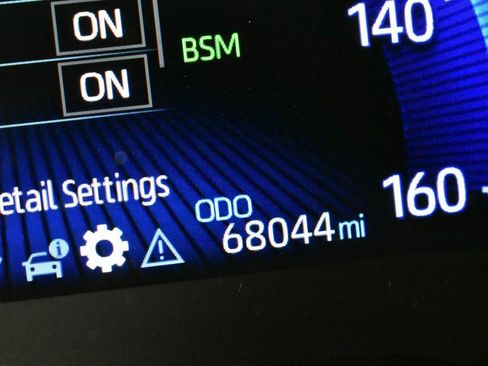 Used 2022 Toyota Corolla XLE image 28