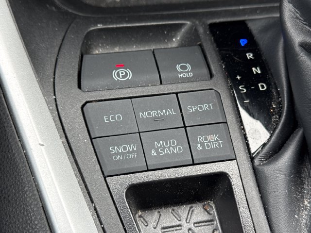 Used 2023 Toyota RAV4 XLE Premium AWD/4WD image 40