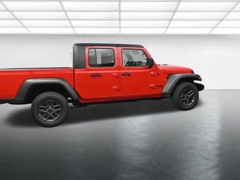 New 2025 Jeep Gladiator Sport image 10
