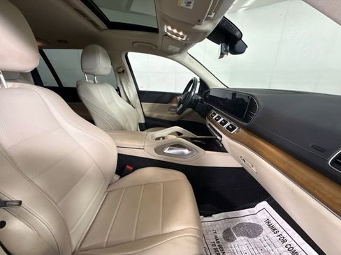 Used 2021 Mercedes-Benz GLS 450 4MATIC image 33