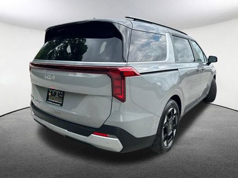 Used 2026 Kia Carnival EX FWD image 14