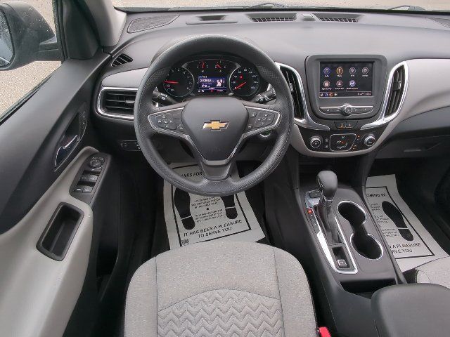 Used 2022 Chevrolet Equinox LS w/ LS Convenience Package AWD/4WD image 7