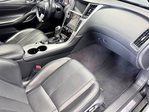 Used 2018 INFINITI Q60 3.0t Luxe w/ Sensory Package 3.0T Luxe image 12