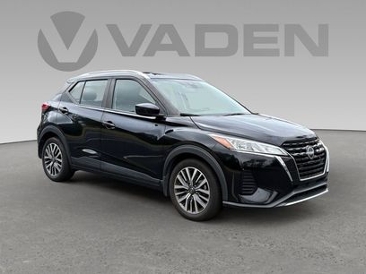 Used 2022 Nissan Kicks SV