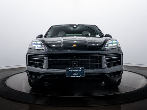 Certified 2025 Porsche Cayenne S image 10