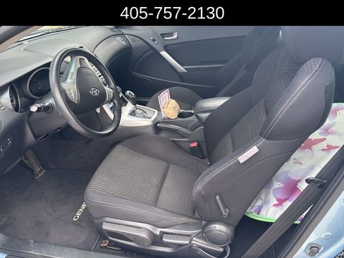 Used 2010 Hyundai Genesis 2.0T image 3