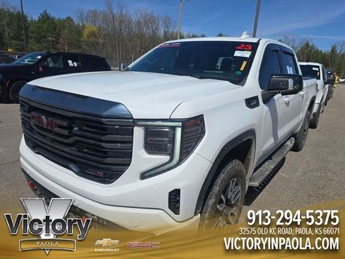 Used 2023 GMC Sierra 1500 AT4 w/ Technology Package AWD/4WD image 1