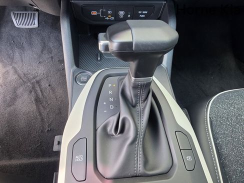 New 2025 Kia K4 GT-Line image 18