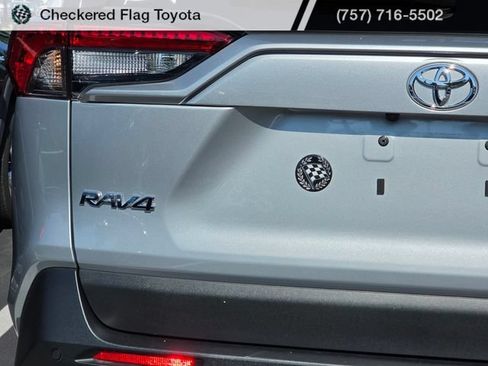 Used 2025 Toyota RAV4 XLE Premium w/ Weather Package AWD/4WD image 7