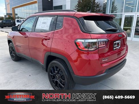 New 2026 Jeep Compass Latitude AWD/4WD image 16