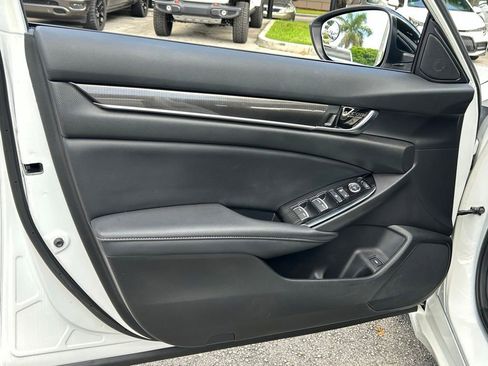 Used 2022 Honda Accord Sport image 32