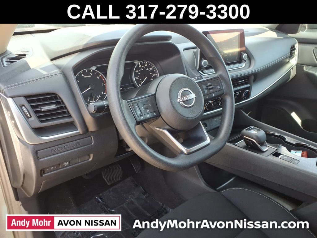 Used 2024 Nissan Rogue S AWD/4WD image 20