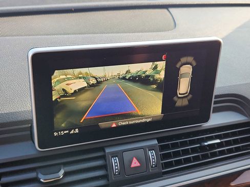 Used 2018 Audi Q5 2.0T Premium Plus w/ Premium Plus Package image 17