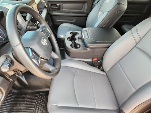 New 2026 RAM 2500 Tradesman w/ Chrome Appearance Group AWD/4WD image 23