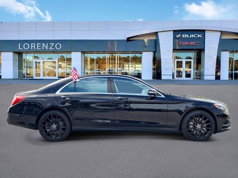 Used 2017 Mercedes-Benz S 550 Sedan image 4