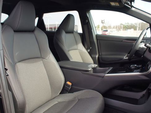 Used 2025 Toyota bZ4X AWD w/ Weather Package image 24