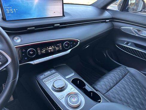 Used 2023 Genesis GV70 3.5T Sport w/ Sport Prestige Package image 24