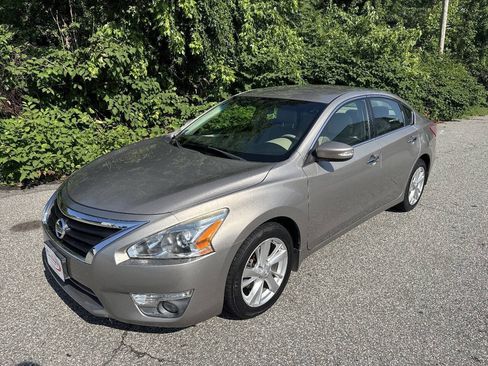 Used 2013 Nissan Altima 2.5 SL FWD image 4