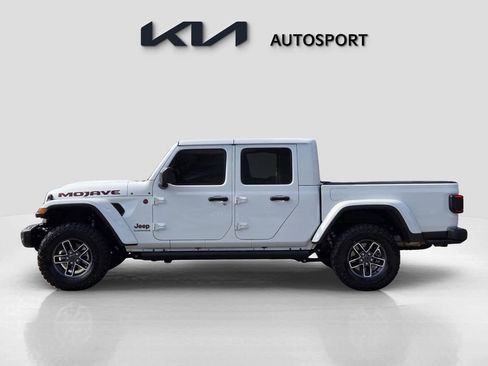 Used 2024 Jeep Gladiator Mojave image 14