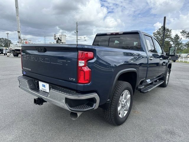 Used 2020 Chevrolet Silverado 2500 LTZ w/ LTZ Plus Package AWD/4WD image 5
