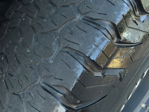 Used 2020 Toyota Tacoma SR image 43