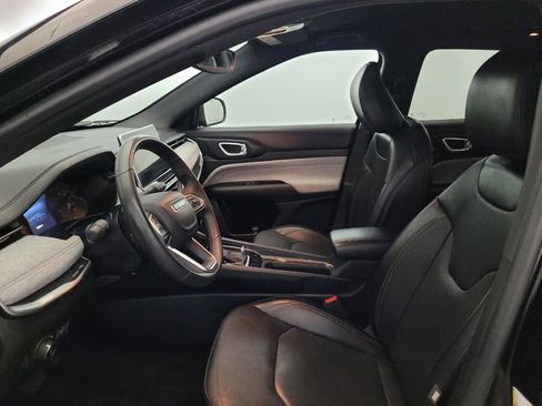 Used 2023 Jeep Compass Latitude AWD/4WD image 17