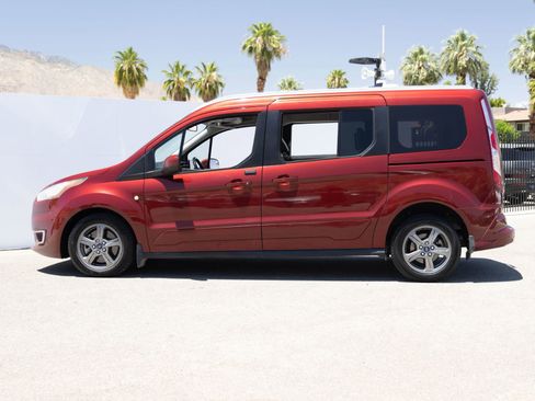 Used 2020 Ford Transit Connect Titanium FWD image 5