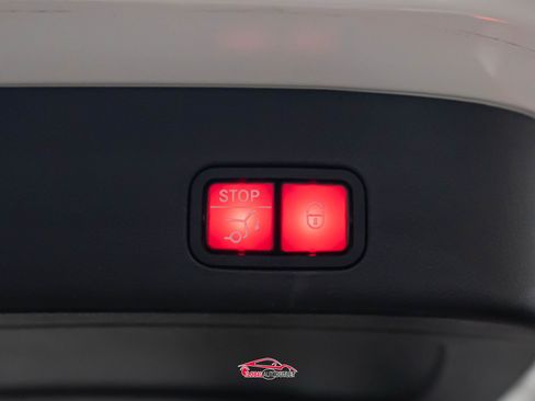 Used 2019 Mercedes-Benz GLS 550 4MATIC w/ Driver Assistance Package image 53