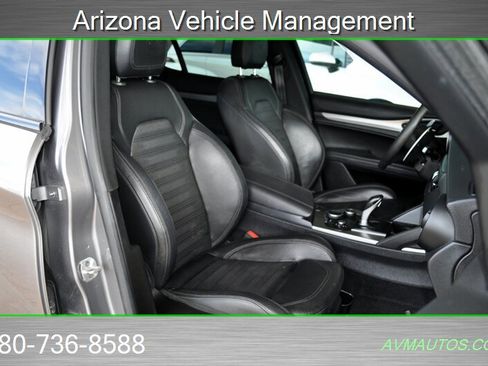 Used 2018 Alfa Romeo Stelvio Ti Sport image 23