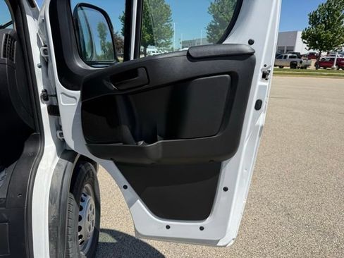 New 2026 RAM ProMaster 2500 w/ Convenience Group FWD image 10